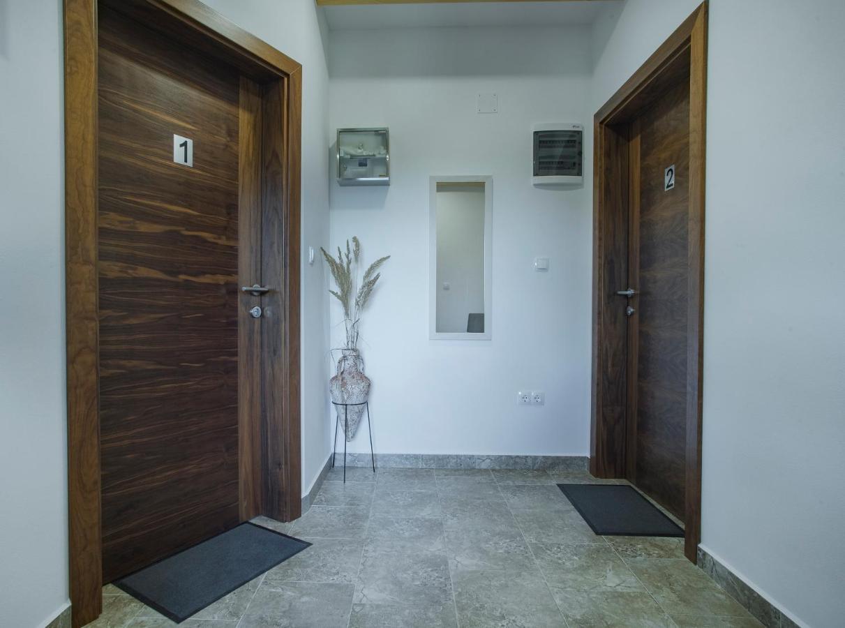 Studio Apartment Karlo Dreznik Grad Екстер'єр фото